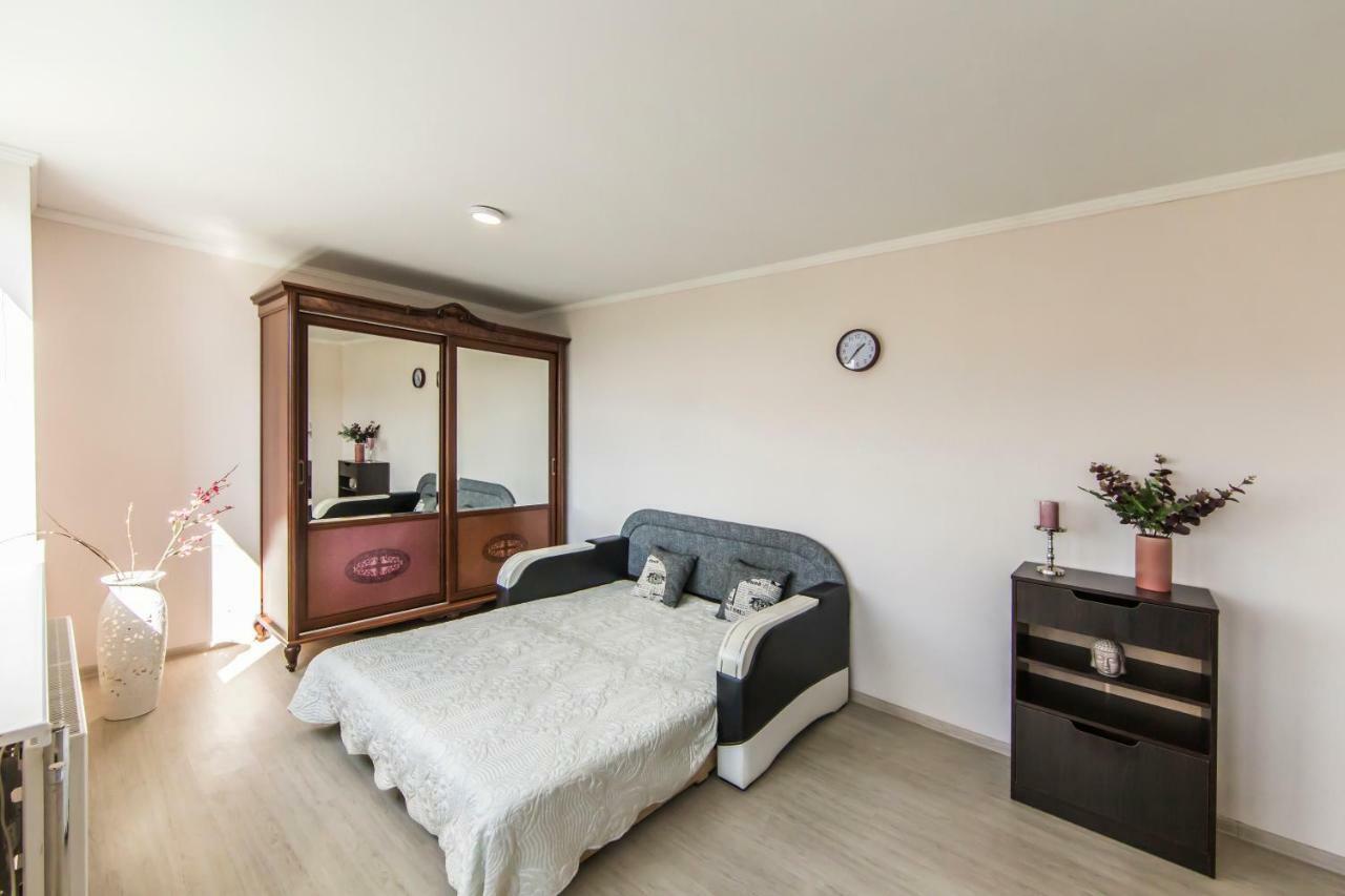 קייב Super View, Luxury Apartment Near Chernihiv Metro. מראה חיצוני תמונה