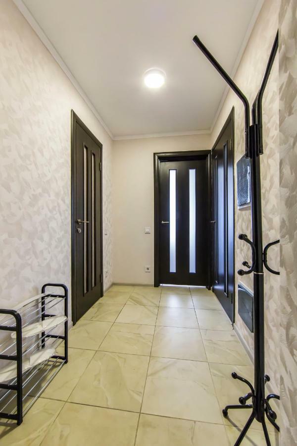 קייב Super View, Luxury Apartment Near Chernihiv Metro. מראה חיצוני תמונה