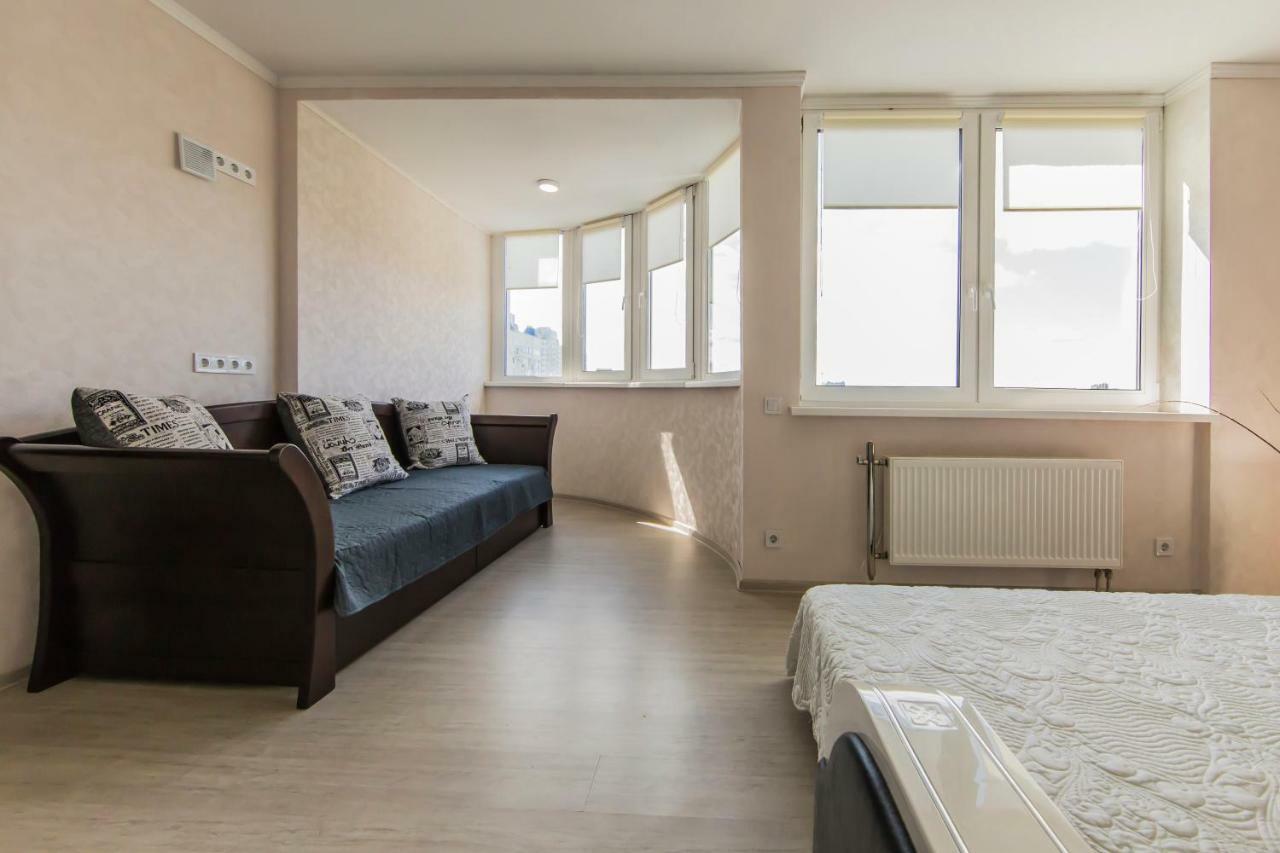 קייב Super View, Luxury Apartment Near Chernihiv Metro. מראה חיצוני תמונה