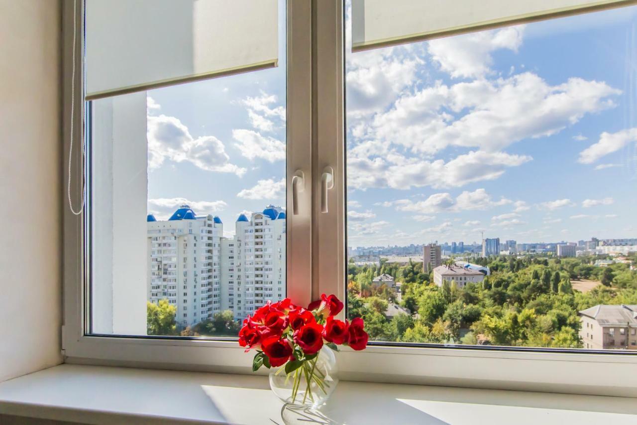 קייב Super View, Luxury Apartment Near Chernihiv Metro. מראה חיצוני תמונה
