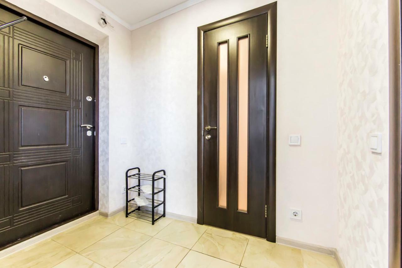 קייב Super View, Luxury Apartment Near Chernihiv Metro. מראה חיצוני תמונה