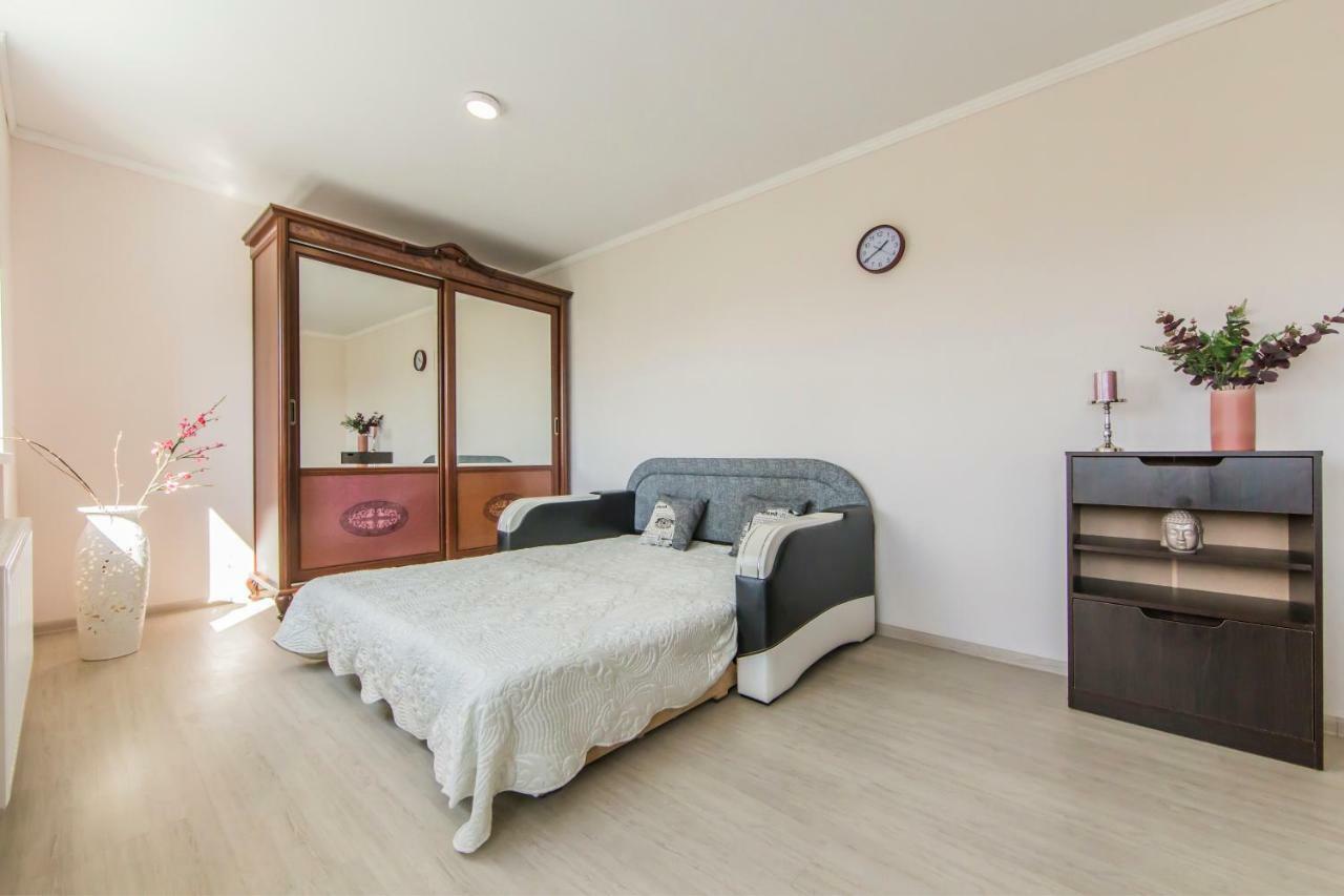 קייב Super View, Luxury Apartment Near Chernihiv Metro. מראה חיצוני תמונה
