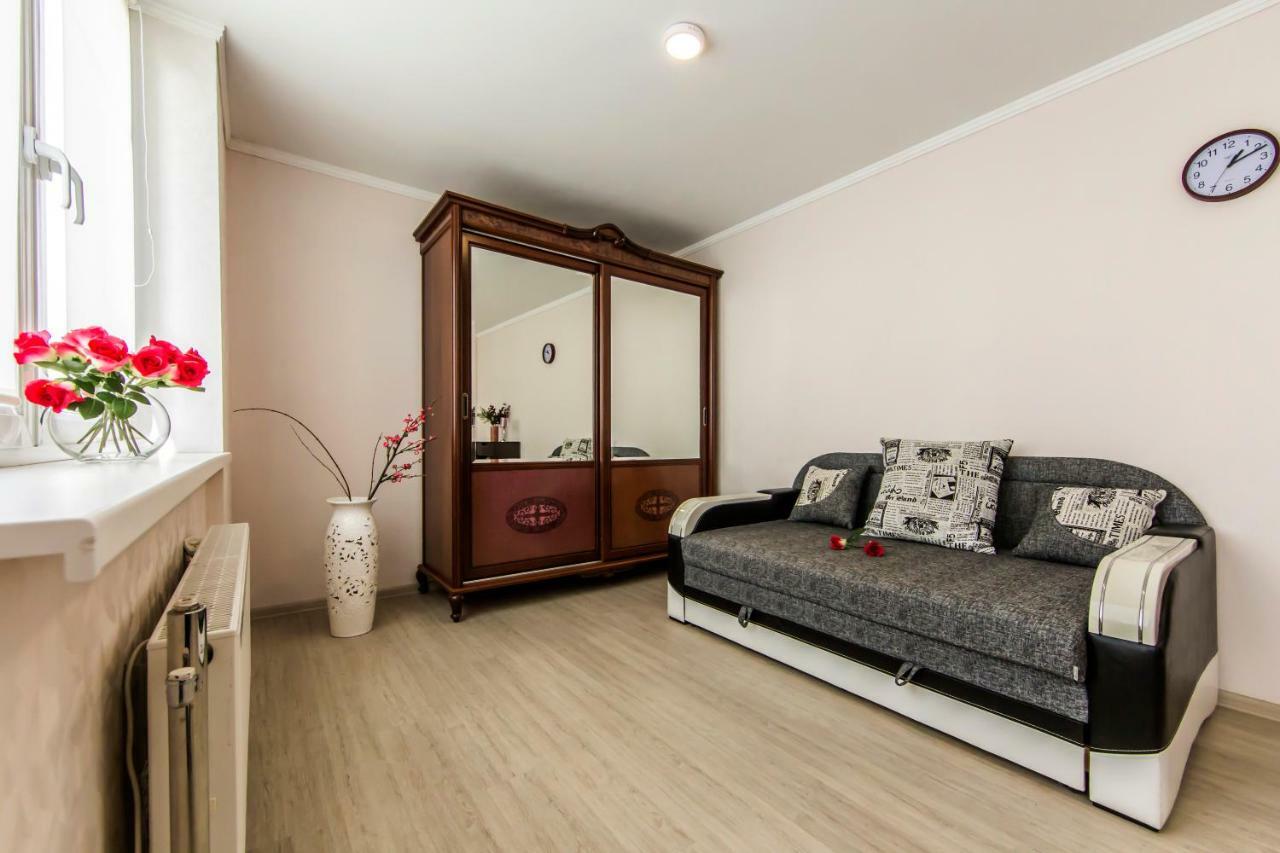 קייב Super View, Luxury Apartment Near Chernihiv Metro. מראה חיצוני תמונה